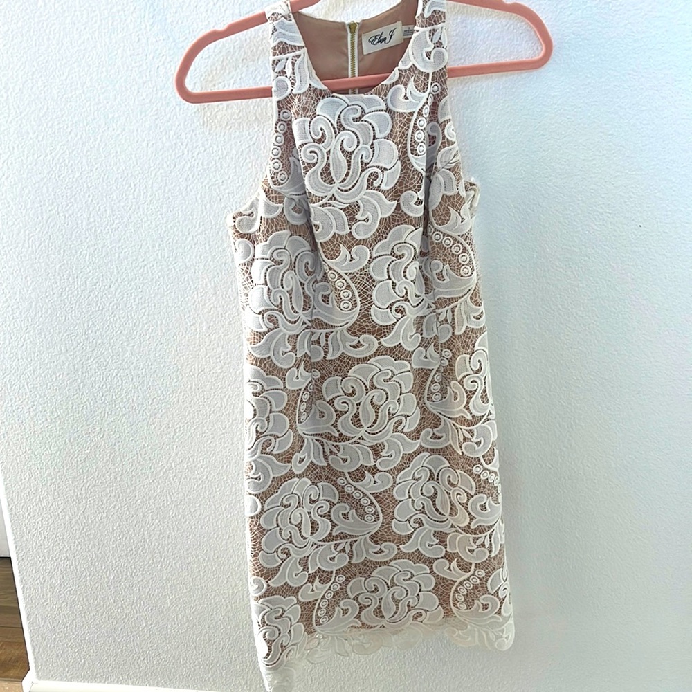 Eliza J lace dress size 2